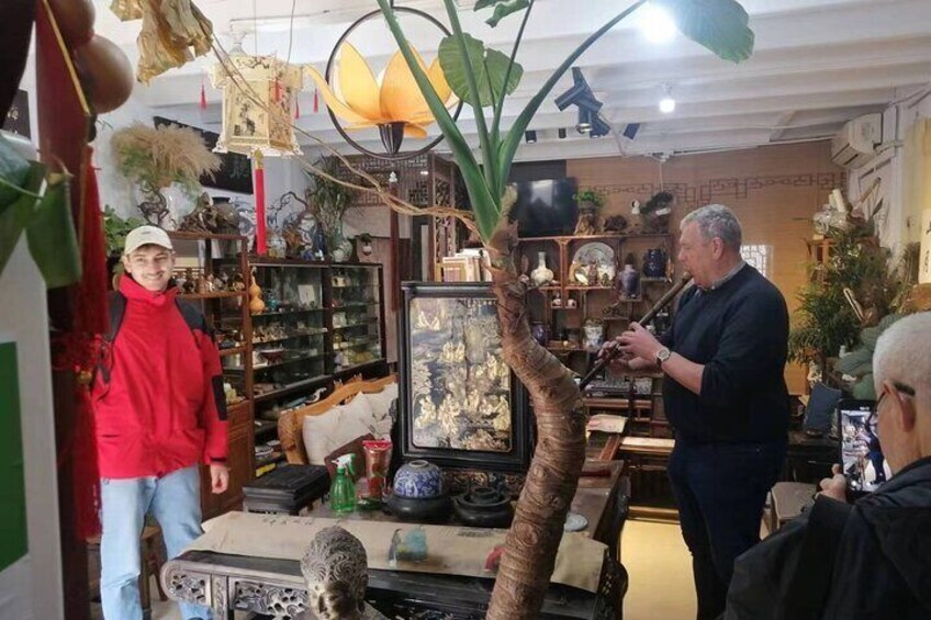 Shanghai Calligraphy Workshop & Tour in Qibao Ancient Town
