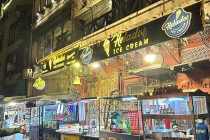 Private Lahore Complete Night Food Tour