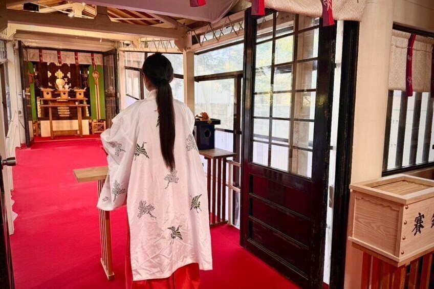 Experience Being a Shinto Priest or Shrine Maiden at NAGOYA