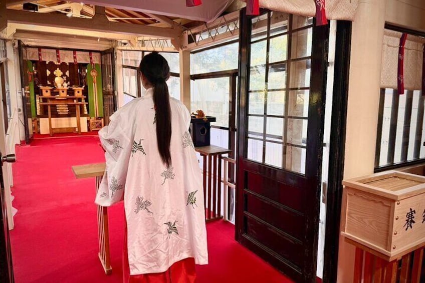 Experience Being a Shinto Priest or Shrine Maiden at NAGOYA