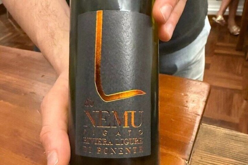 Wine Tasting in Genoa Near the Cruise: “the Best Italian Wine”