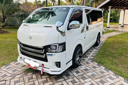 Tour privado redondo en Sri Lanka con vehículo