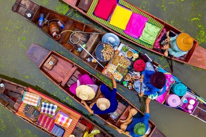 Private Tour of Floating & Railway Markets in 28 Languages