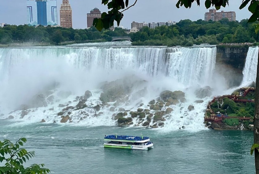 From Toronto: 5-Day Eastern Canada Small-Group Tour