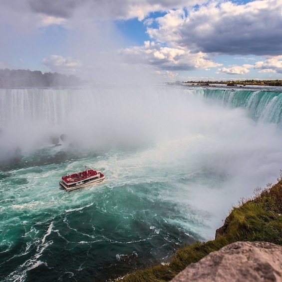 From Toronto: 5-Day Eastern Canada Small-Group Tour