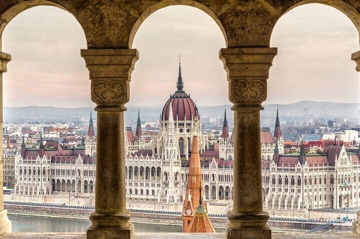 from Bratislava: Budapest Guided One Day Trip 