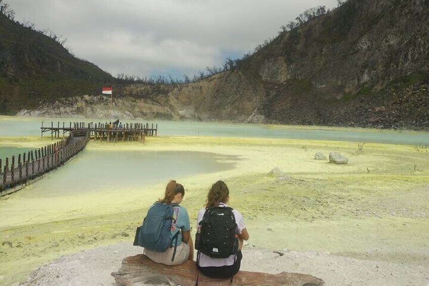 Bandung Volcano Sightseeing and Hot Spring Private Tour