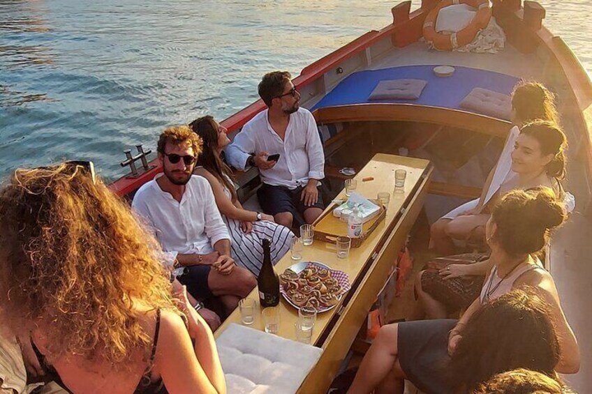 Sunset and Prosecco in Bragozzo in Venice