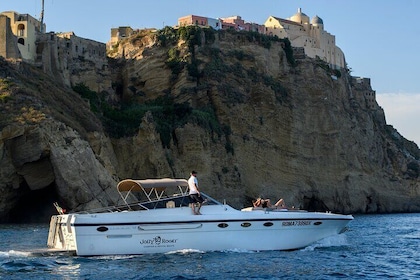 Luxury Private Tour Capri and Positano on Itama Yacht