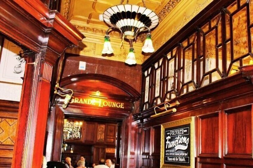 Once a gentleman's club with famous toilets.
