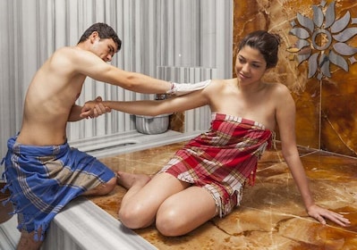 Kemer/Belek/Lara: baño turco y masaje con traslado al hotel