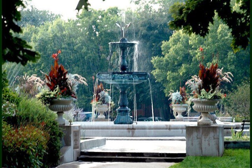 Wicker Park Walking Tour History Trivia and Local Flavors