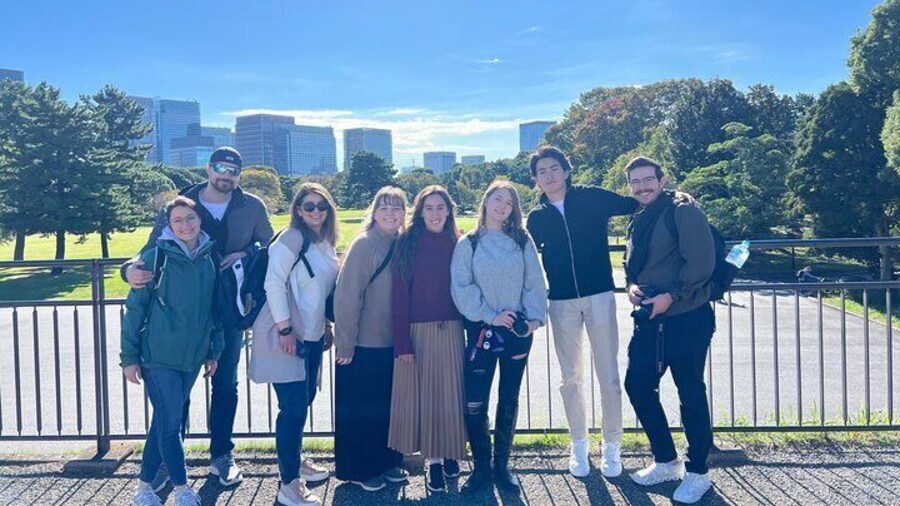 Tokyo: Imperial Palace East Garden Historical Tour