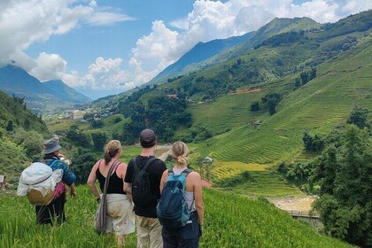 Sapa 2 Days 1 Night Trekking – Overnight in Ta Van Village
