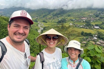 Sapa Trekking : Rice Terraces, Local Villages & Homestay (2D1N)