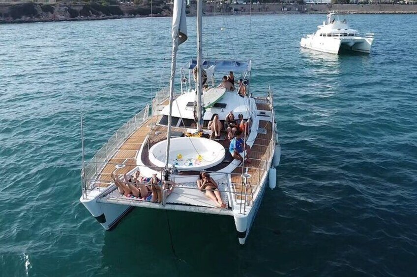 2 Hour Catamaran Tour with Jacuzzi and Sea Bath