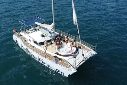 2 Hour Catamaran Tour with Jacuzzi and Sea Bath