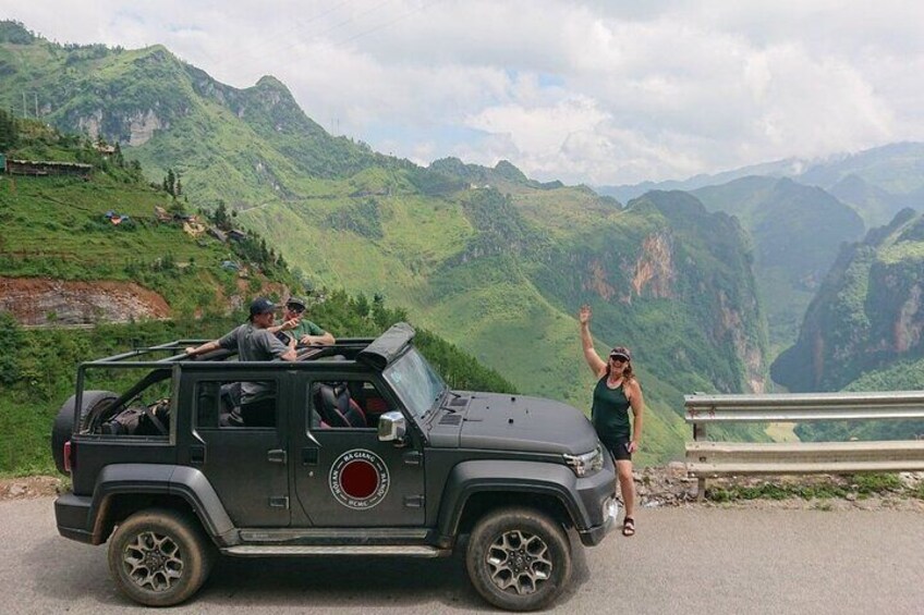 2 Day Ha Giang Jeep Tour