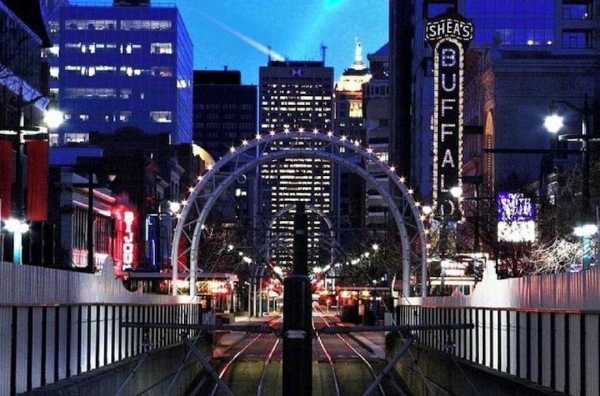 Small Group:Niagara Falls 2 or 3-Day Tour From Buffalo