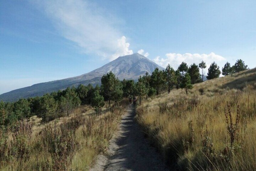 Hiking in Iztaccihuatl Volcano