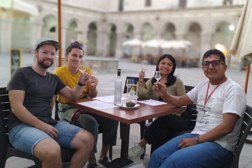 Thanks to Danitza from Lima, Annika and Alessandro from Germany, for visiting our city!
