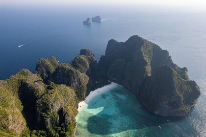Phi Phi & Bamboo Islands One-Day Adventure by Speed Catamaran