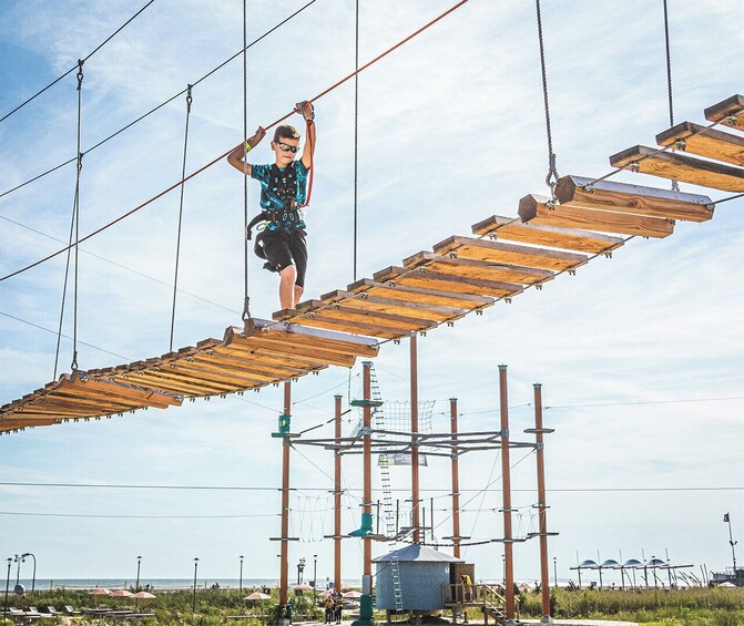 Long Island &WildPlay Jones Beach 1 Day Tour From NY