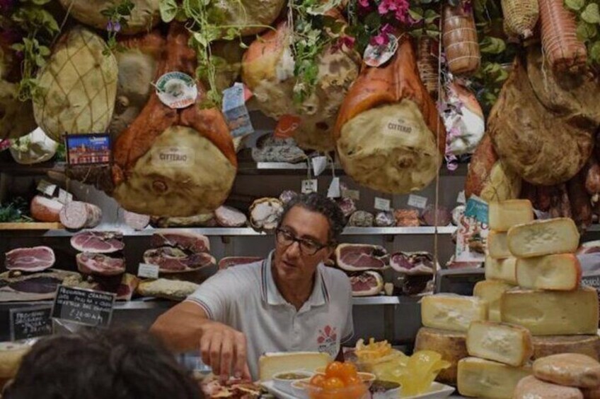 Visit the Hidden Treasures of the Central Market of Florence