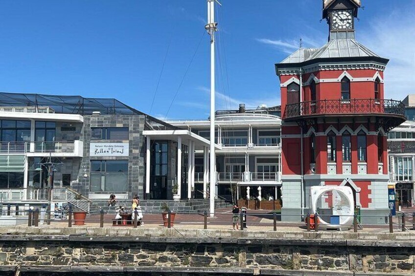 Private Charter Boat to Robben Island with Guided Tour