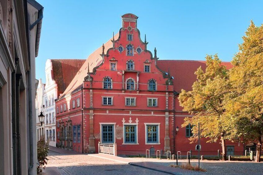 Best Intro to Wismar in 2 hours with a Local