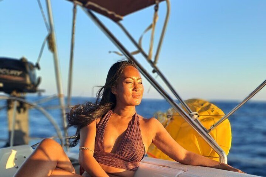 Cruise Excursion with Open Bar and Snacks in Barcelona