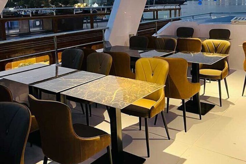 Dubai Water Canal Cruise With Dinner