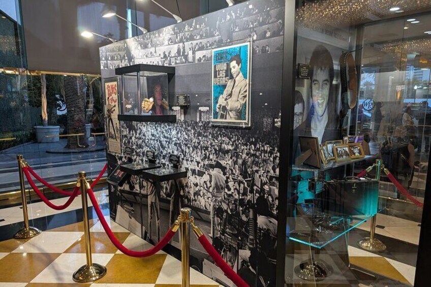 Elvis Presley History and Landmark Walking Tour Las Vegas