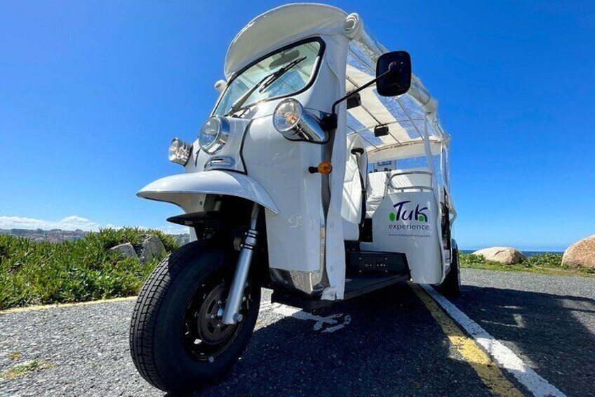 Discover Coruña 60 Minute Private Tour in Tuk tuk