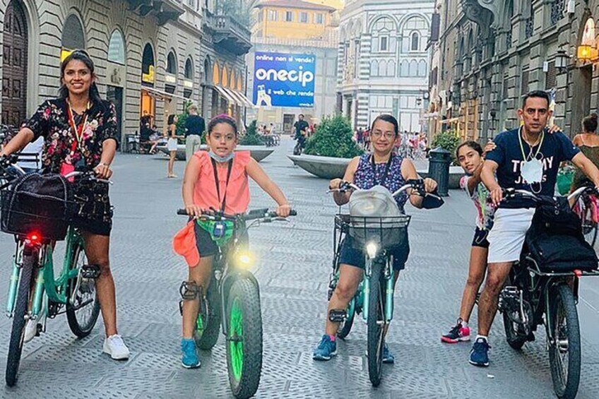 Florence Evening Electric Bike Tour Discover the City by Night