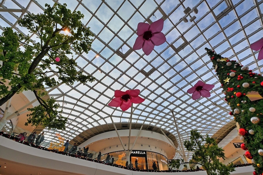 Exclusive Shopping Experience at Maximall Pompeii  from Naples or Sorrento