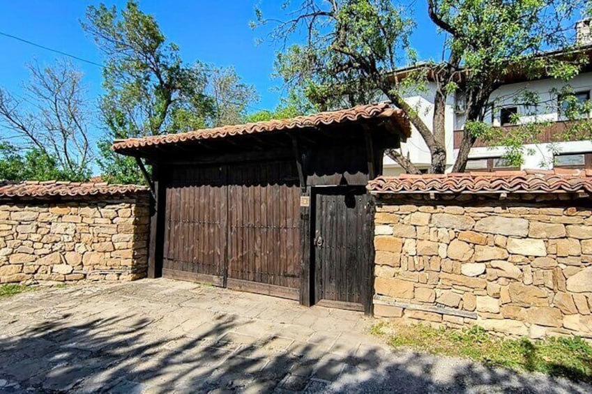 Bulgaria's Must See | Veliko Tirnovo and Arbanasi Village