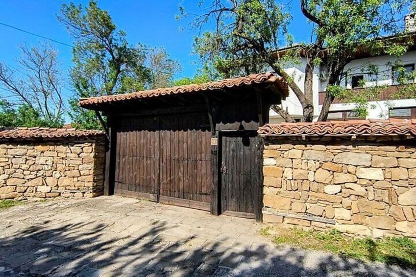 Bulgaria's Must See | Veliko Tirnovo and Arbanasi Village