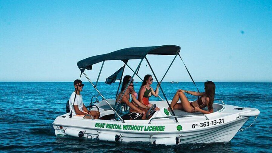 Cabopino Boat rental without license from 1 to 4 hours