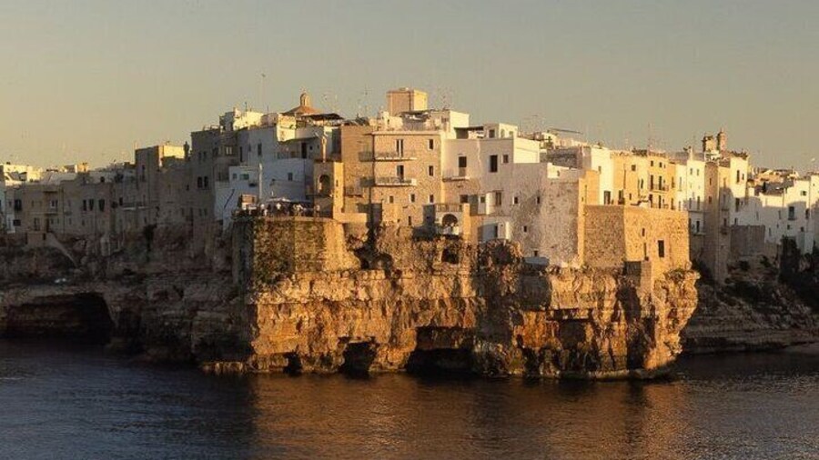 From Bari: Free time and boat tour to the Polignano Caves