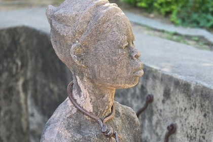 Authentic Stone Town Walking Tour With The Local Zanzibar Cuisine