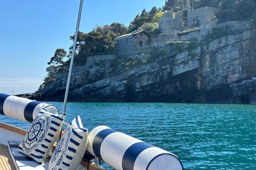 Boat tour to discover the islands of Portovenere