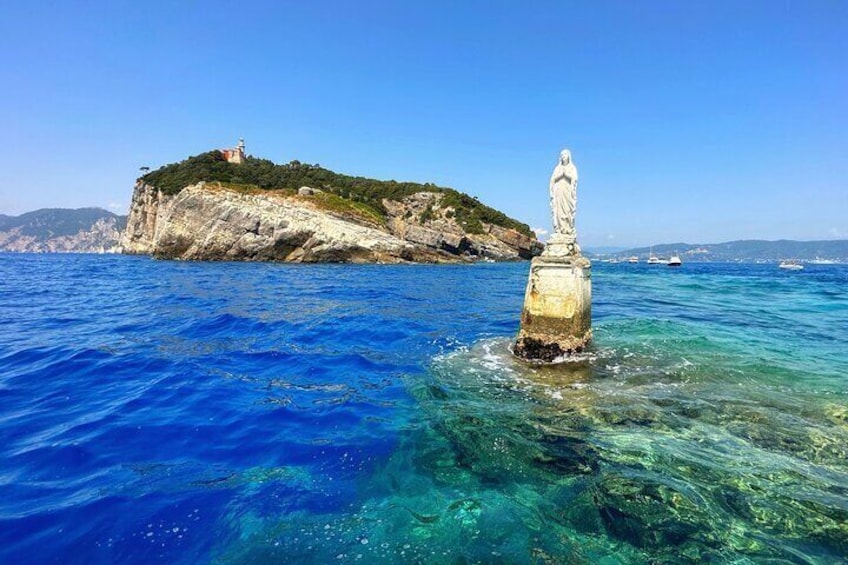 Boat tour to discover the islands of Portovenere