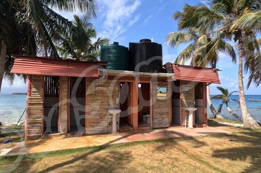 2 Days Island Hopping Adventure San Blas Islands - Private Cabin
