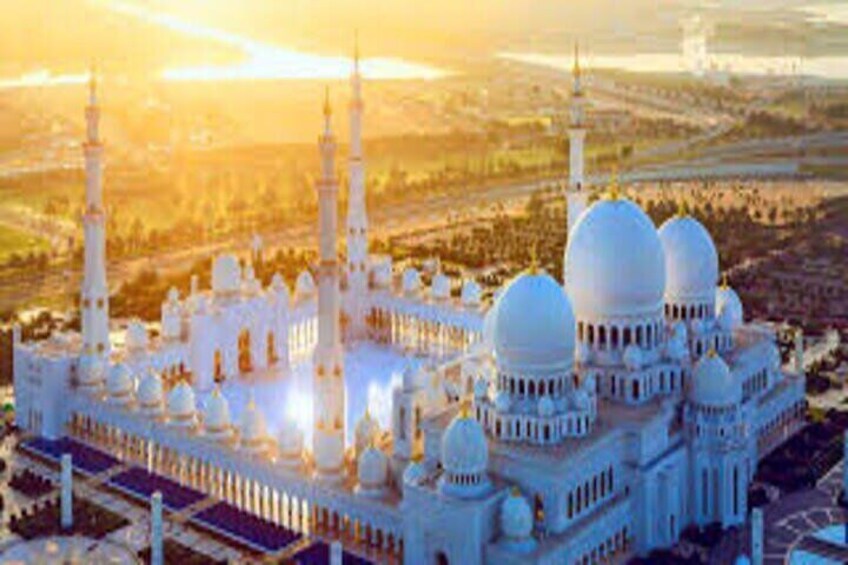 Abu Dhabi Tour Full-Day from Dubai with Grand Mosque
