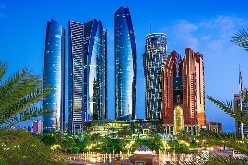 Abu Dhabi Tour Full-Day from Dubai with Grand Mosque