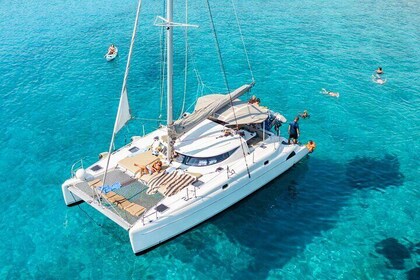 Catamaran Cruise to Kolokyhta Bay and Spinalonga with Meal