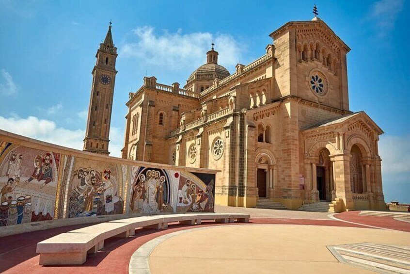 Gozo Premium Day Tour - Culture, Nature and Local Flavors