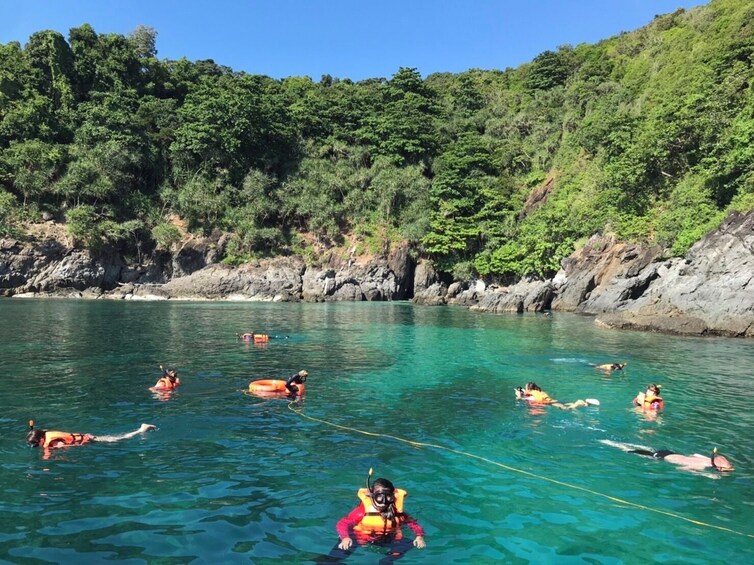 MAITON ISLAND – RAYA & CORAL ISLAND