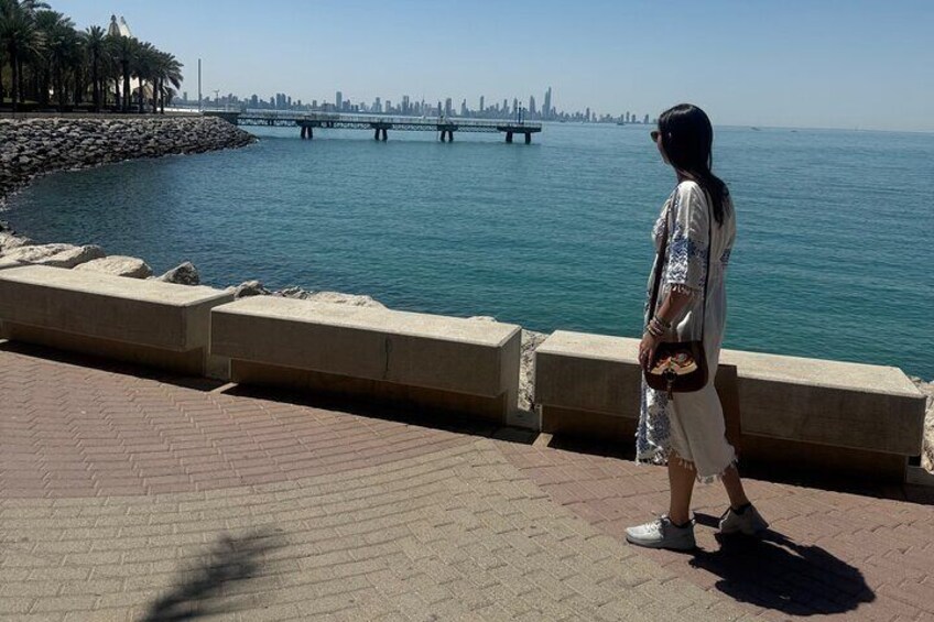 Discover Kuwait Full Day Tour of Top Landmarks